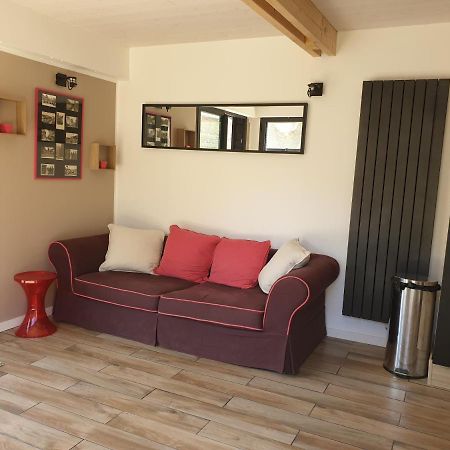 Le Chalet Des Roses 沃勒莱罗斯 外观 照片